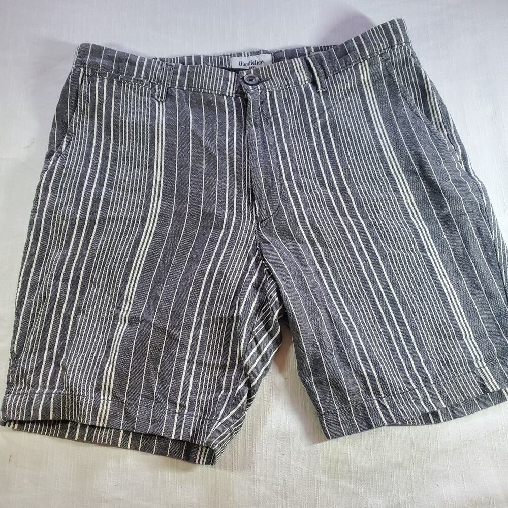 Goodfellow & Co Men's Size 32 Striped Chino Shorts Casual Flat Front Gray